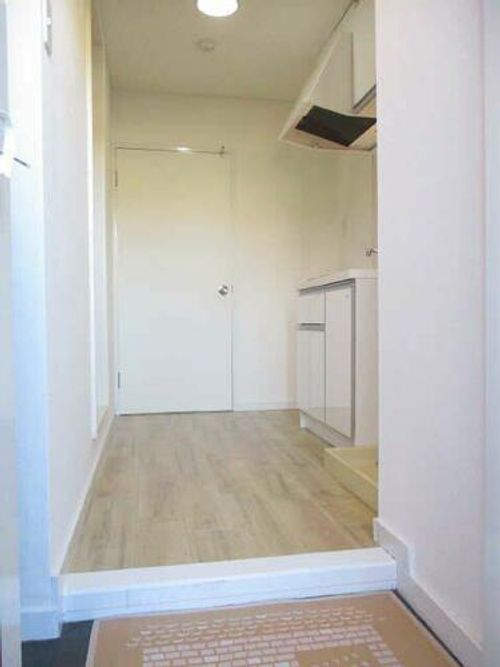 メイトーシェスタの玄関