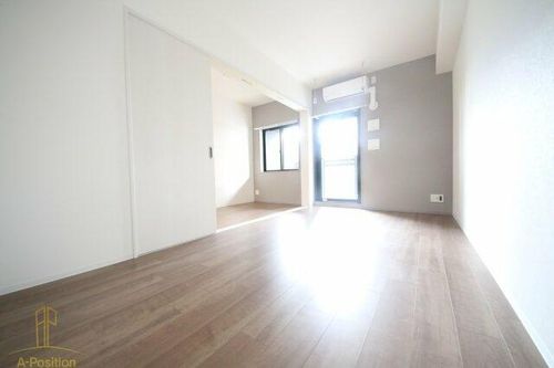 ファーストフィオーレ九条Ⅱの居間