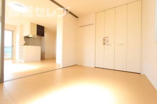 プティ メゾン101の内装