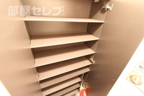 プティ メゾン101の内装