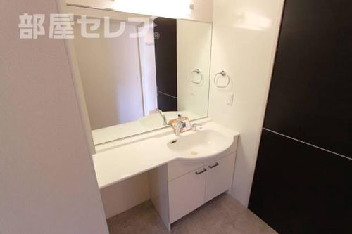 プティ メゾン101の内装