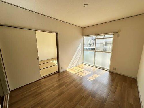 シルクハイツの居間