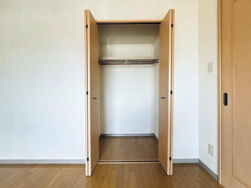 WEST WOOD 1stの玄関