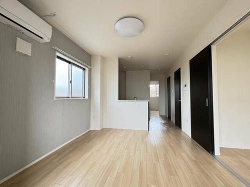 アズール テトラの居間