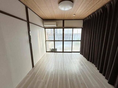 コーポアドヴァンス 東棟の居間