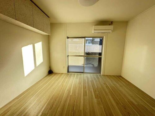 コーポアドヴァンス 西棟の居間