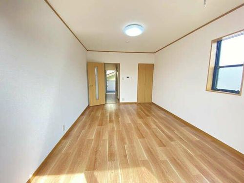 アーバン藤川の内装