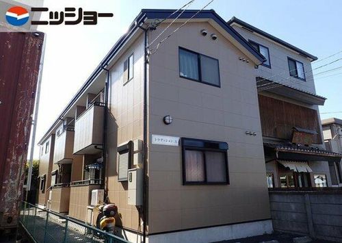 トラディションAの外観