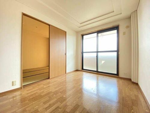 レジアスハイム遼仙Ⅱの居間