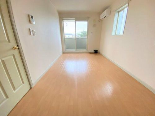 リープ136の居間