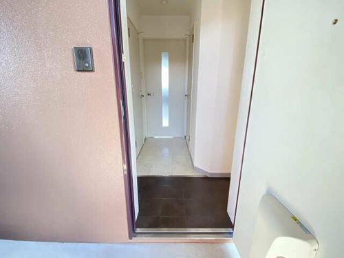 プランドール・アイの玄関