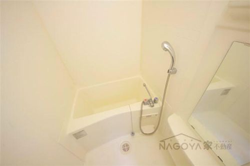 プレサンス泉セントマークの風呂