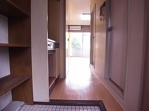 スパローズネストの玄関