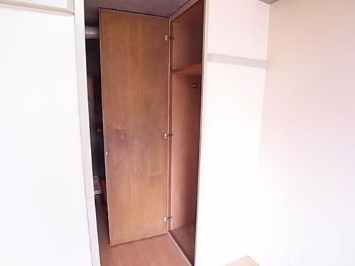 スパローズネストの内装