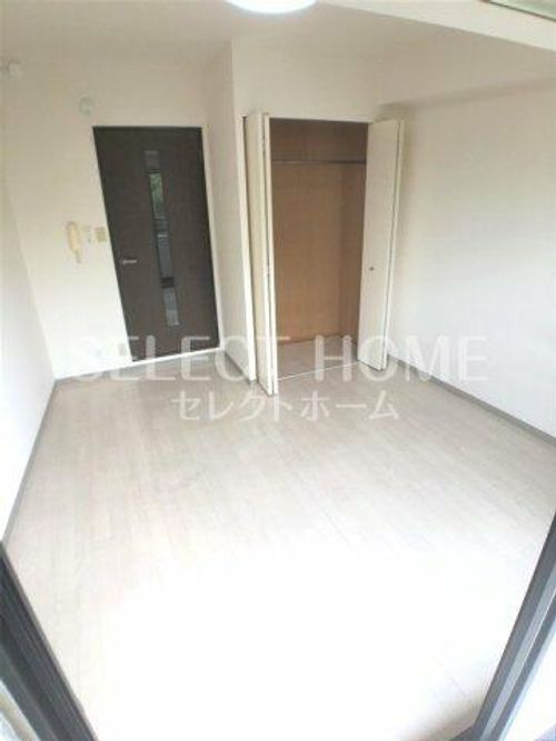 セラヴィ坂崎507の居間