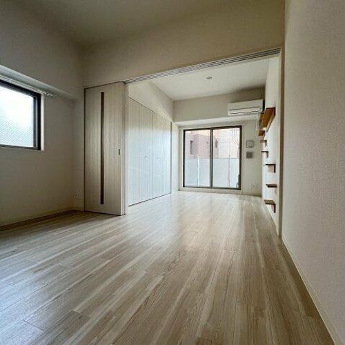 ドゥナーレ東別院の居間
