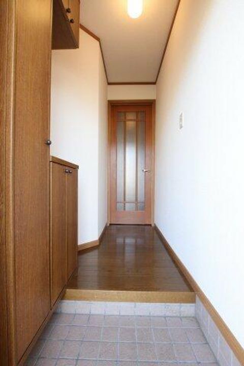 ぺリプエストⅠ番館の玄関