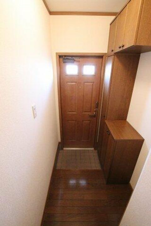 ぺリプエストⅠ番館の玄関