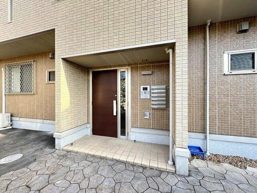 ラフィネ・マルモ303の玄関