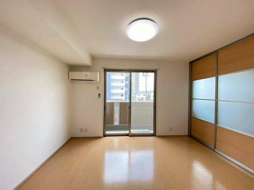 ラフィネ・マルモ303の居間