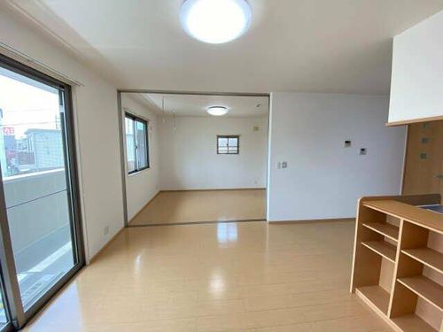 ラフィネ・マルモ303の居間