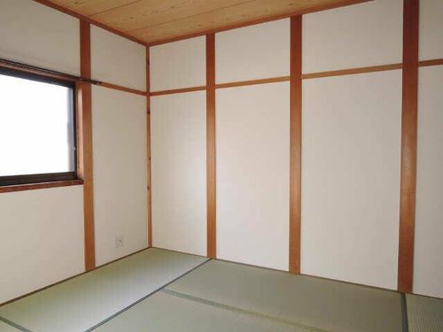セーラム川澄の居間