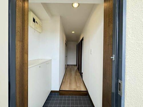 サンフィールド如意申の玄関