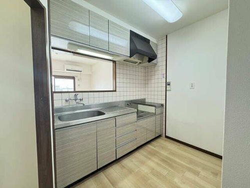 サンフィールド如意申のキッチン