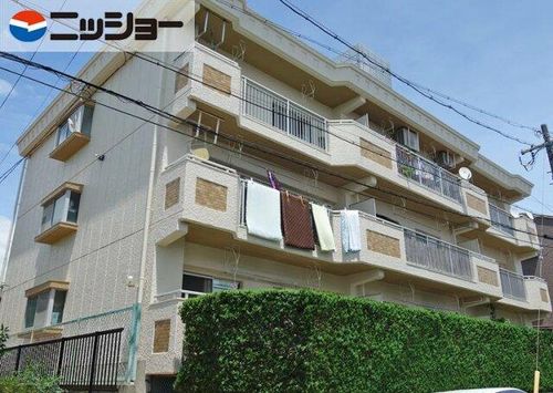 第2みかん山ハイツの外観