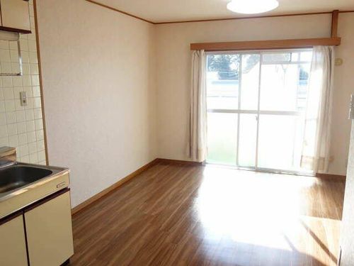 第2みかん山ハイツの居間