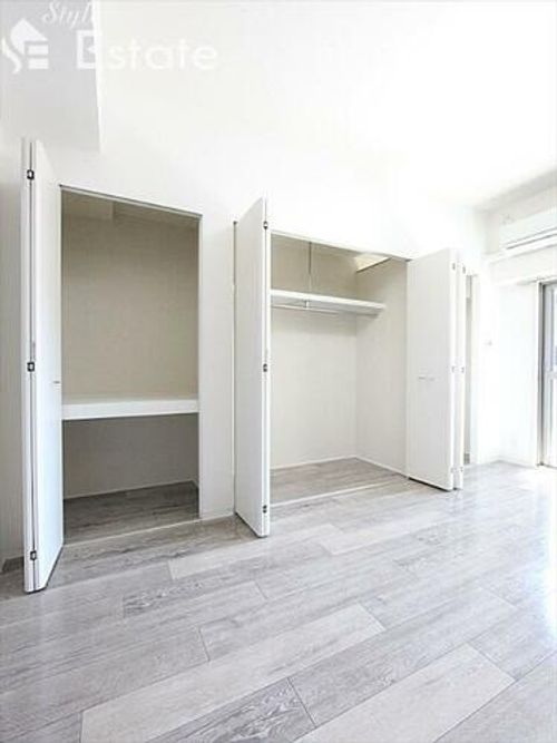 アルテミスの内装