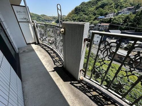 シャルダン中尾301の内装