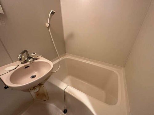 アデナック14の風呂