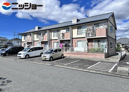 スカイルコスモスC棟の外観