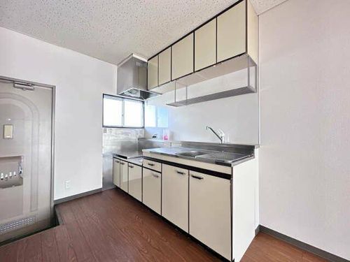 スカイルコスモスC棟のキッチン