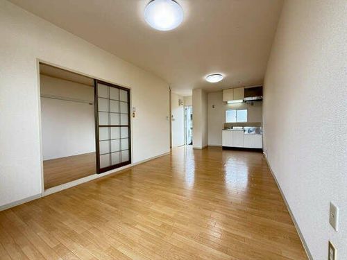 KUR HAUS N C棟の居間