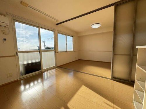 アリエス翔の居間