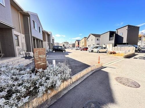 Raffine Biwaの玄関