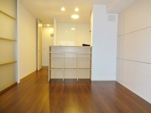 Raffine Biwaの居間