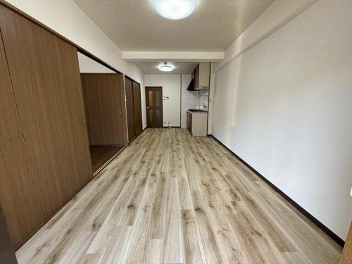 イゾラグランデの居間