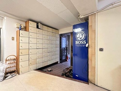 覚王山ドミトリー河合ビル310の玄関