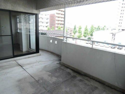 ペルテ金城の内装