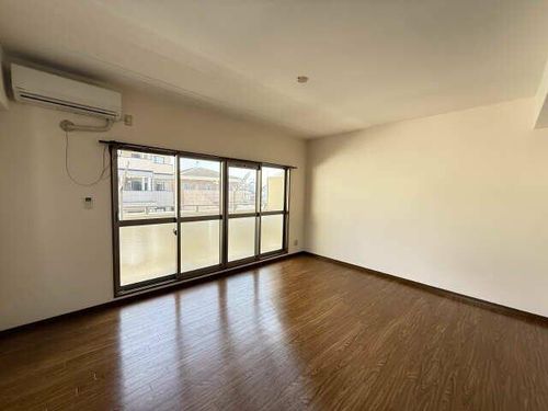 アゼリアガーデン 北館の内装