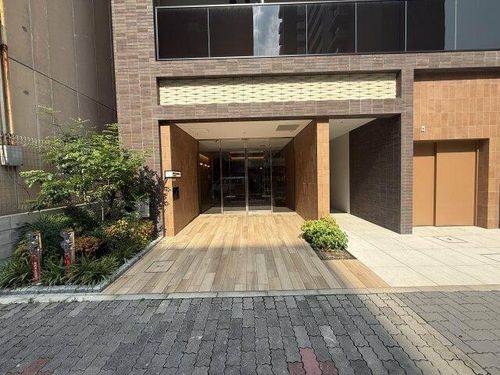 BPRレジデンス丸の内(旧ラグゼナ丸の内)0401の玄関