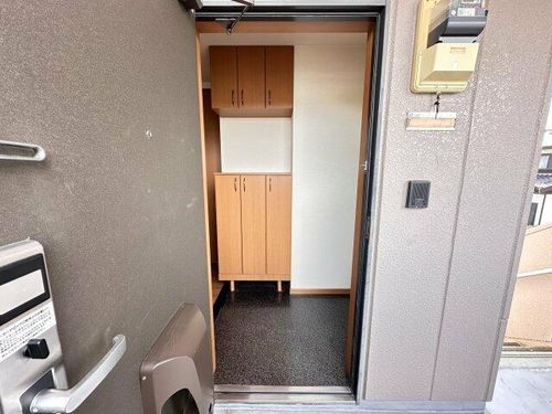 セント・フィールドの玄関