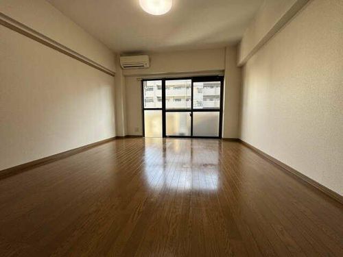 KATOHマンションの居間