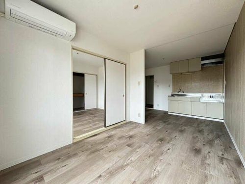 サンシャイン90’の居間