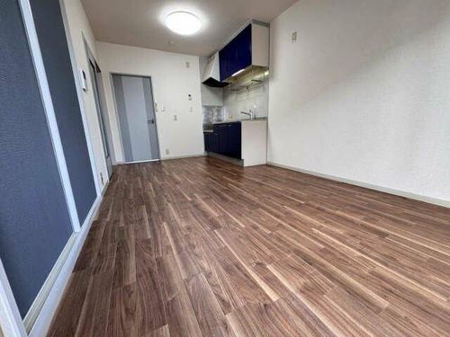 フォーレス東郷 A棟の居間