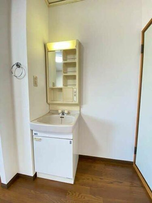 シロソハイツの内装