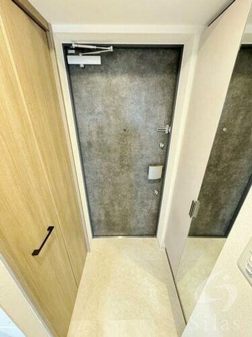 兵庫県尼崎市昭和南通7丁目(マンション)の賃貸物件の玄関